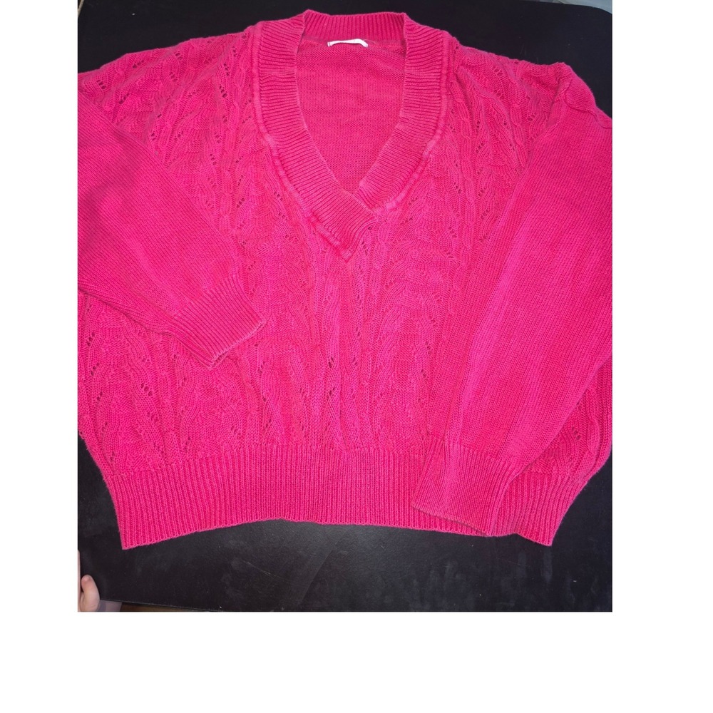 CST Studio Hot Pink Cable Knit V-Neck Sweater Pointelle Magenta Pullover